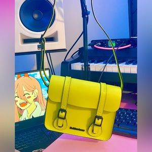 Dr. Martens 7" Crossbody Bag Sulphur Yellow